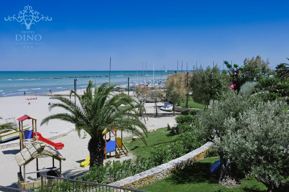 Hotel Dino Сан Бенедето дел Тронто Екстериор снимка